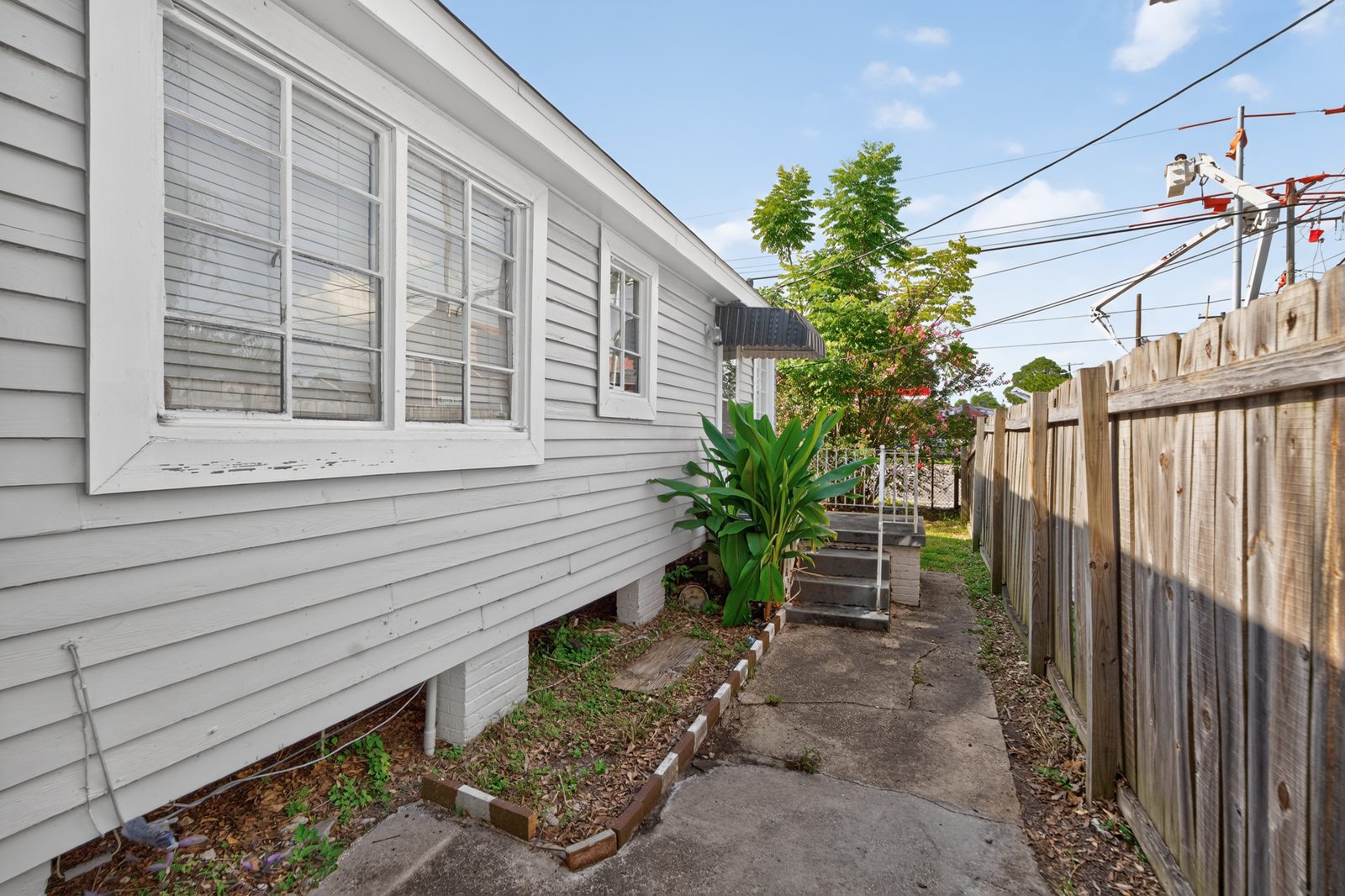 2 Marilyn Ave property photo 6